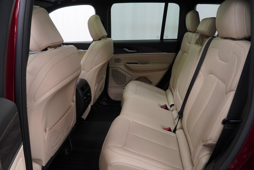 Used 2022 Jeep Grand Cherokee Limited 4xe AWD/4WD image 12