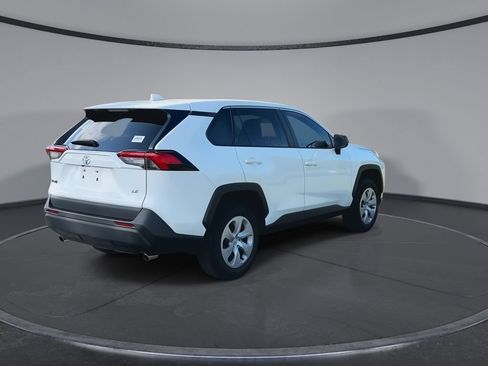 Used 2023 Toyota RAV4 LE FWD image 8