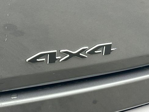 New 2026 Jeep Grand Wagoneer Summit w/ Premium Group III image 28