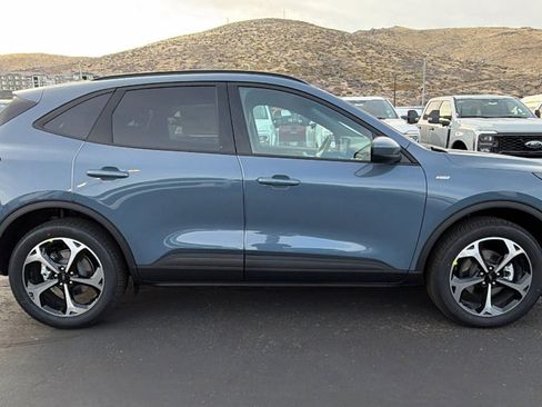 New 2026 Ford Escape ST-Line Select w/ Equipment Group 401A image 2