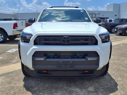 Used 2026 Toyota 4Runner SR5 AWD/4WD image 20