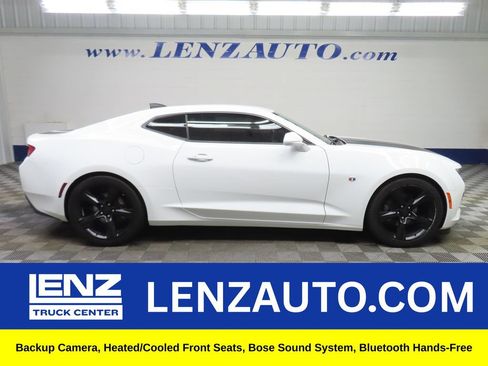 Used 2018 Chevrolet Camaro LT RWD image 1