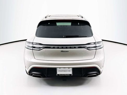 New 2025 Porsche Macan image 10
