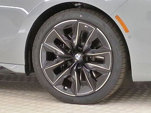 New 2026 BMW 740i w/ Premium Package image 10