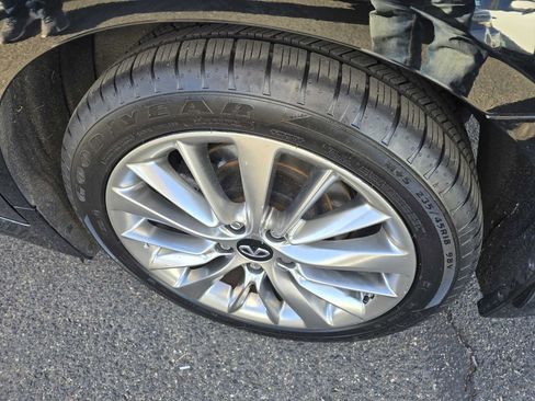 Used 2019 INFINITI Q50 Luxe w/ Essential Package (3.0T Luxe) image 35