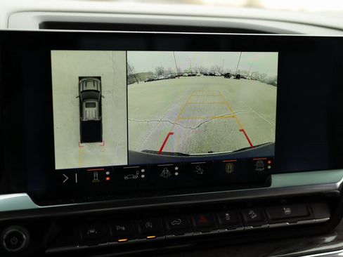 Used 2024 Chevrolet Silverado 1500 LTZ image 17