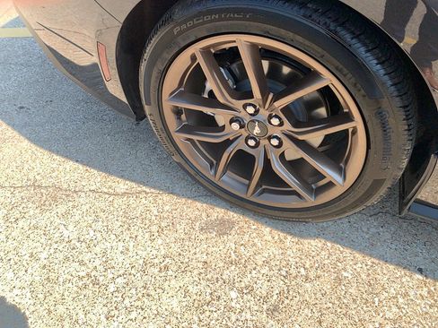 Used 2024 Ford Mustang Premium image 10