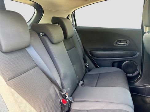 Used 2021 Honda HR-V EX image 29