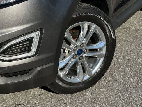 Used 2017 Ford Edge SEL w/ Equipment Group 201A image 10