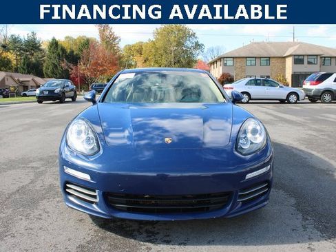 Used 2015 Porsche Panamera 4 image 3