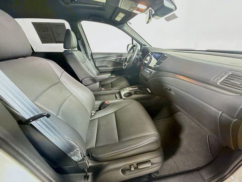 Used 2023 Honda Passport EX-L image 28