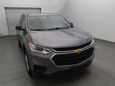 Used 2020 Chevrolet Traverse LS FWD image 14