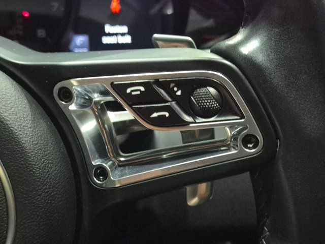 Used 2018 Porsche 911 Carrera RWD image 15
