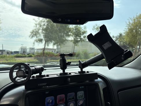 Used 2016 Chevrolet Silverado 1500 LTZ w/ LTZ Plus Package image 26