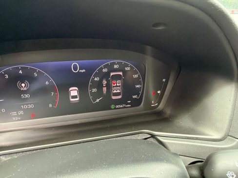 Used 2025 Honda Accord SE image 2