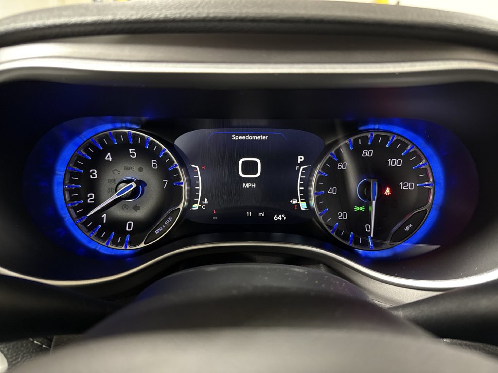 New 2027 Chrysler Pacifica Select w/ Family Tech Group AWD/4WD image 12