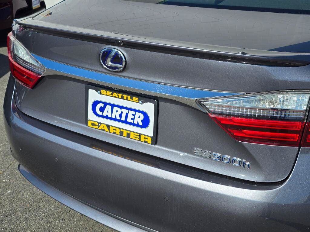 Used 2016 Lexus ES 300h w/ Navigation System Package FWD image 15