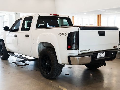 Used 2007 GMC Sierra 1500 W/T w/ Work Truck Preferred Package image 6