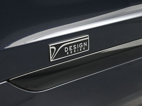 Certified 2020 Bentley Bentayga image 14