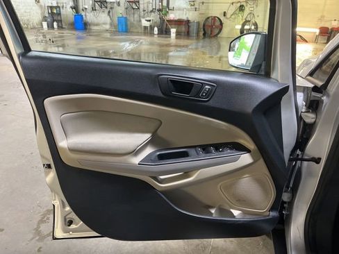 Used 2021 Ford EcoSport S FWD image 13
