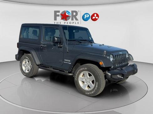 Used 2018 Jeep Wrangler Sport image 7