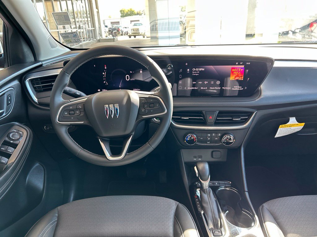 Used 2024 Buick Encore GX Preferred FWD image 12