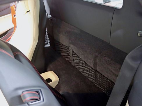 Used 2018 Ferrari 488 GTB image 31