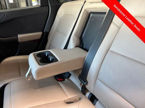 Used 2020 Ford Escape Titanium AWD/4WD image 24