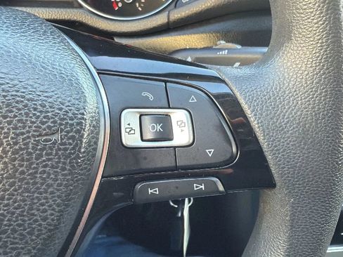 Used 2016 Volkswagen Passat 1.8T S image 11