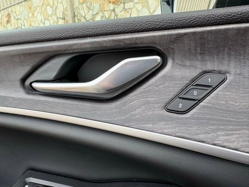 Used 2024 Jeep Grand Cherokee Limited 4xe image 23