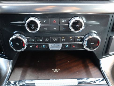 New 2025 Ford F150 King Ranch w/ FX4 Off-Road Package image 7