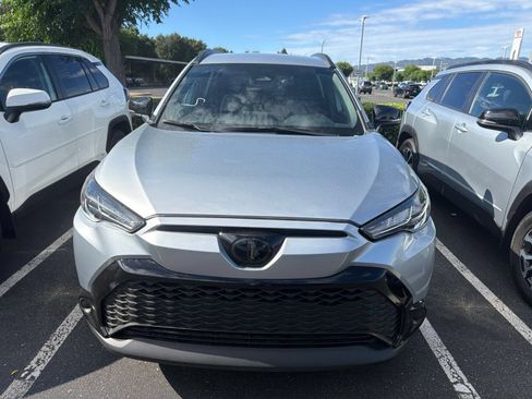 Used 2025 Toyota Corolla Cross AWD Hybrid image 3