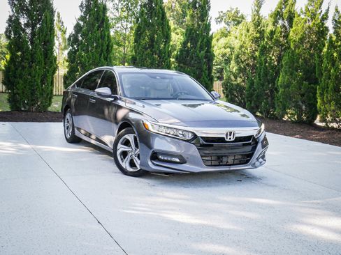 Used 2020 Honda Accord EX-L image 2