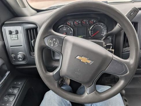 Used 2018 Chevrolet Silverado 2500 W/T AWD/4WD image 18
