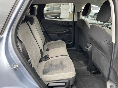 Used 2022 Ford Escape SE w/ Cold Weather Package image 35