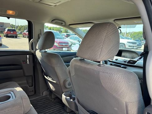 Used 2016 Honda Odyssey SE image 23