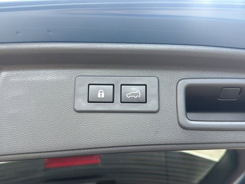 Used 2025 Subaru Forester Wilderness w/ Wilderness Package image 25