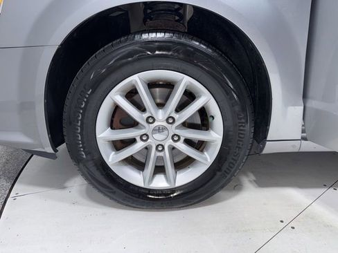 Used 2019 Dodge Grand Caravan SXT FWD image 6
