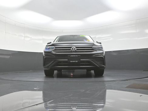 Used 2023 Volkswagen Tiguan SE AWD/4WD image 10