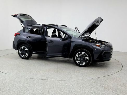 Used 2024 Subaru Crosstrek 2.5i Limited w/ Crosstrek Mirror Package image 10