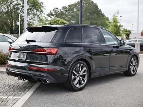 Certified 2023 Audi SQ7 Premium Plus w/ Black Optic Package AWD/4WD image 7