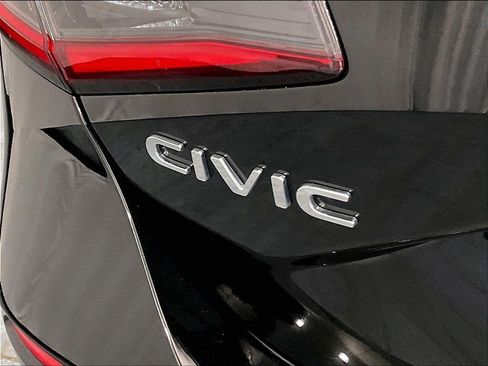Used 2023 Honda Civic LX image 28