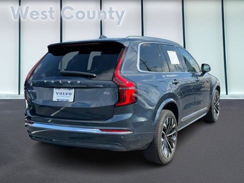 Certified 2025 Volvo XC90 B6 Plus image 4