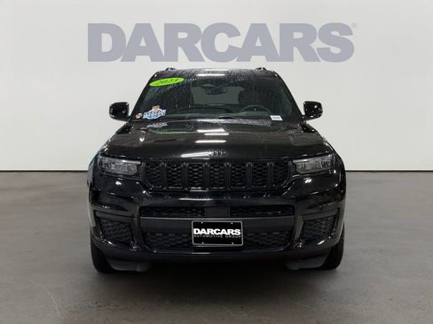 Used 2023 Jeep Grand Cherokee L Laredo AWD/4WD image 2