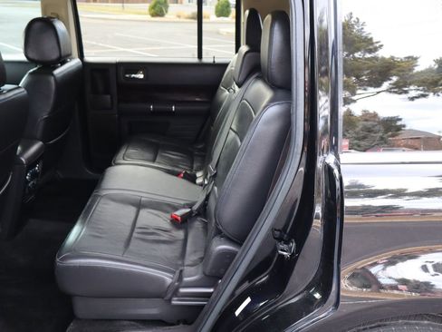Used 2018 Ford Flex Limited image 20