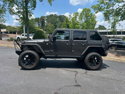 Used 2014 Jeep Wrangler Unlimited Rubicon AWD/4WD image 2