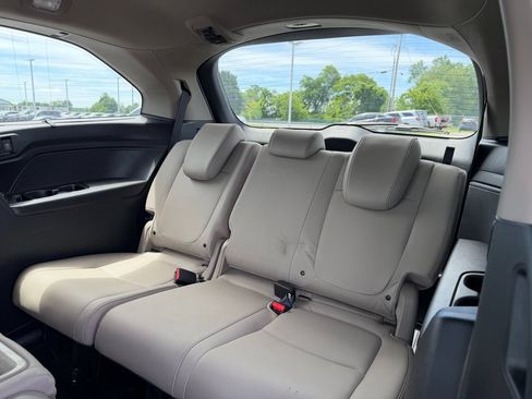 Used 2024 Honda Odyssey Touring image 16