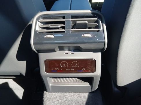 New 2026 BMW 530i 530i Loaner image 14