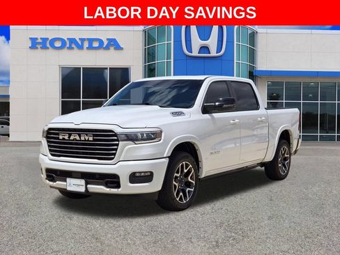 Used 2025 RAM 1500 Laramie w/ Laramie Southwest Edition AWD/4WD image 7