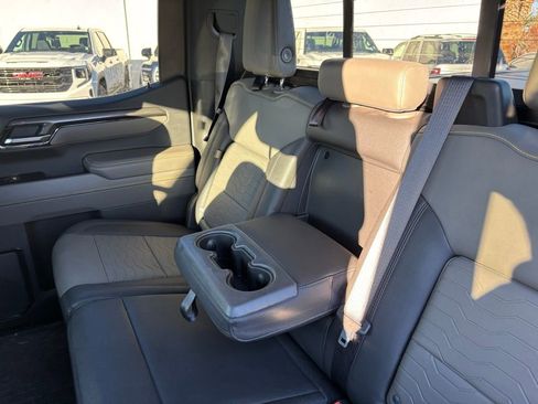 Used 2022 Chevrolet Silverado 1500 ZR2 w/ Technology Package image 29